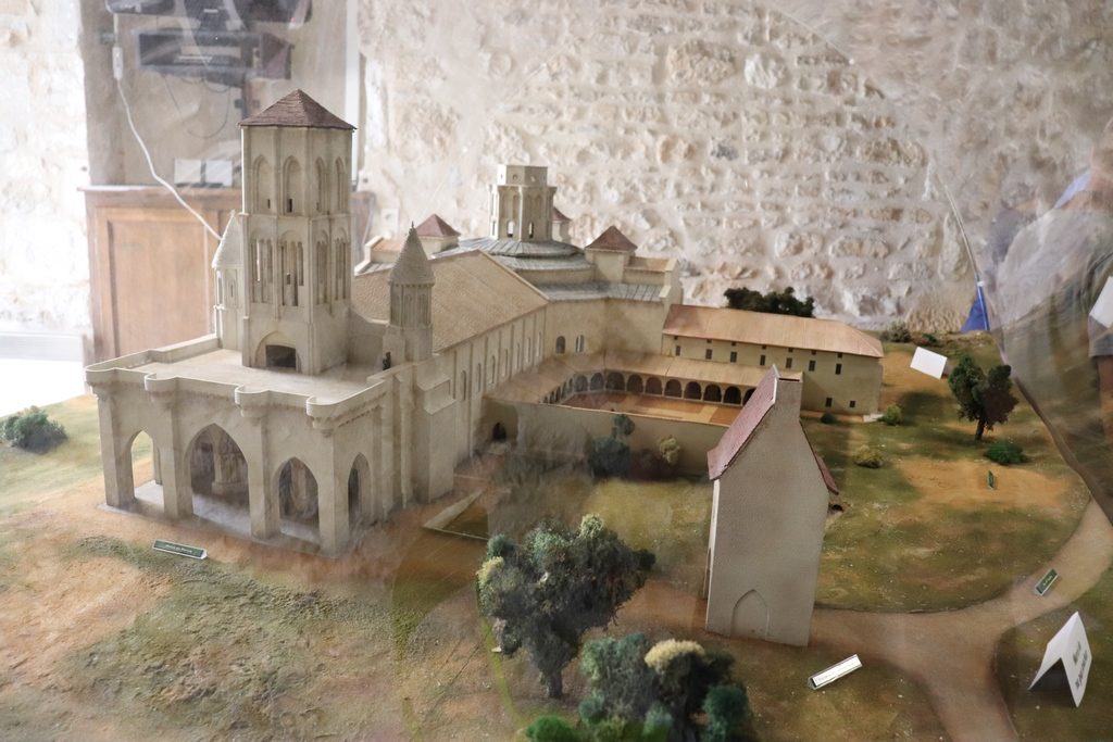 Maquette Charroux