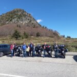 Le groupe devant le Mont Gerbier de jonc