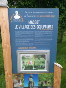 Panneau d'information village de Masgot