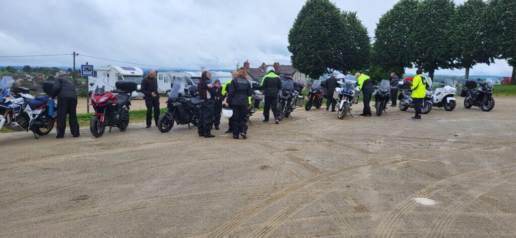 Motos et motard à St-Léonard-de-Noblat