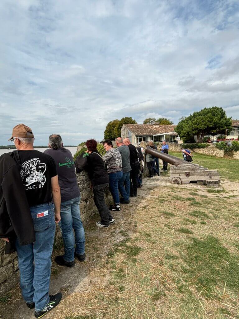 Groupe sur les remaparts de la citadelle de Blaye