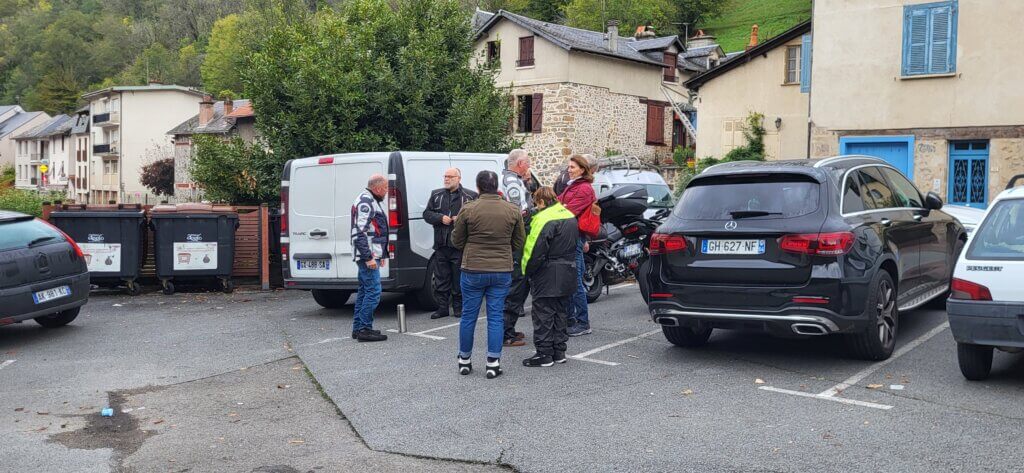 Parking à Laguennne-sur-Avalouze